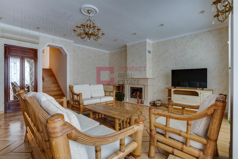 3-этажный таунхаус 300 м² с отделкой