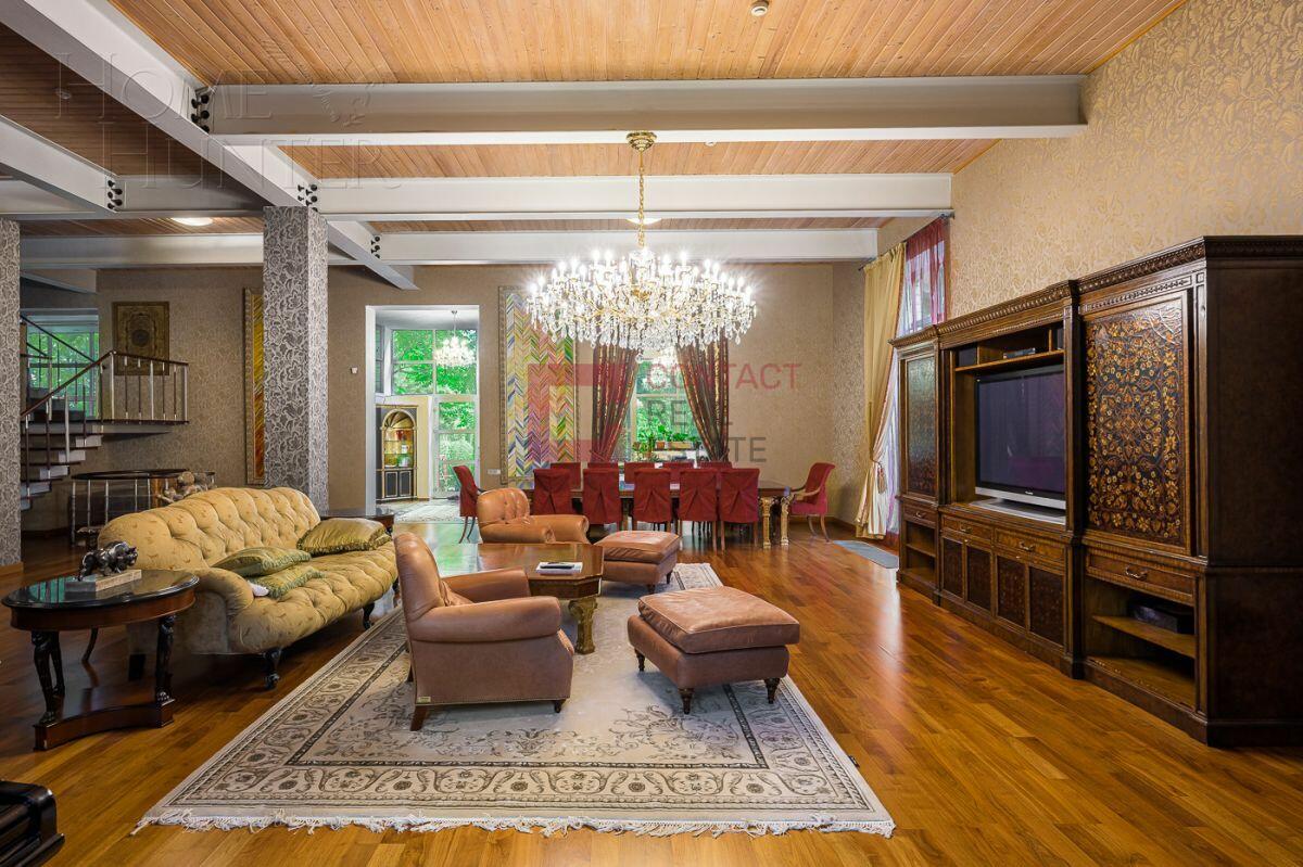 2-этажный коттедж 940 м² с отделкой