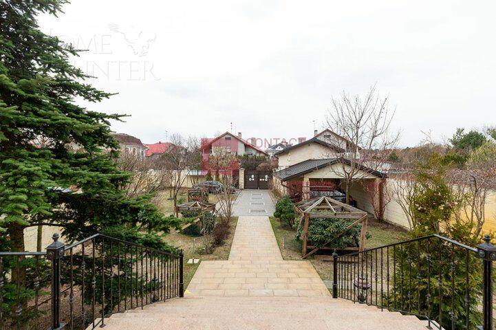 2-этажный коттедж 980 м² с отделкой