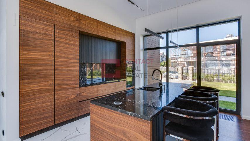 2-этажный коттедж 545 м² с отделкой