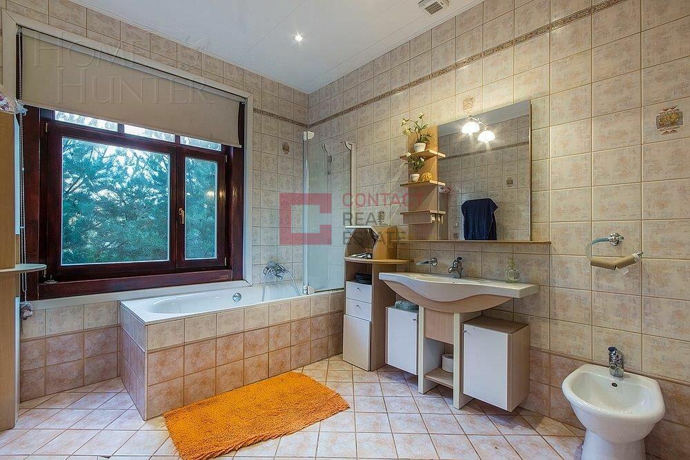 3-этажный коттедж 700 м² с отделкой