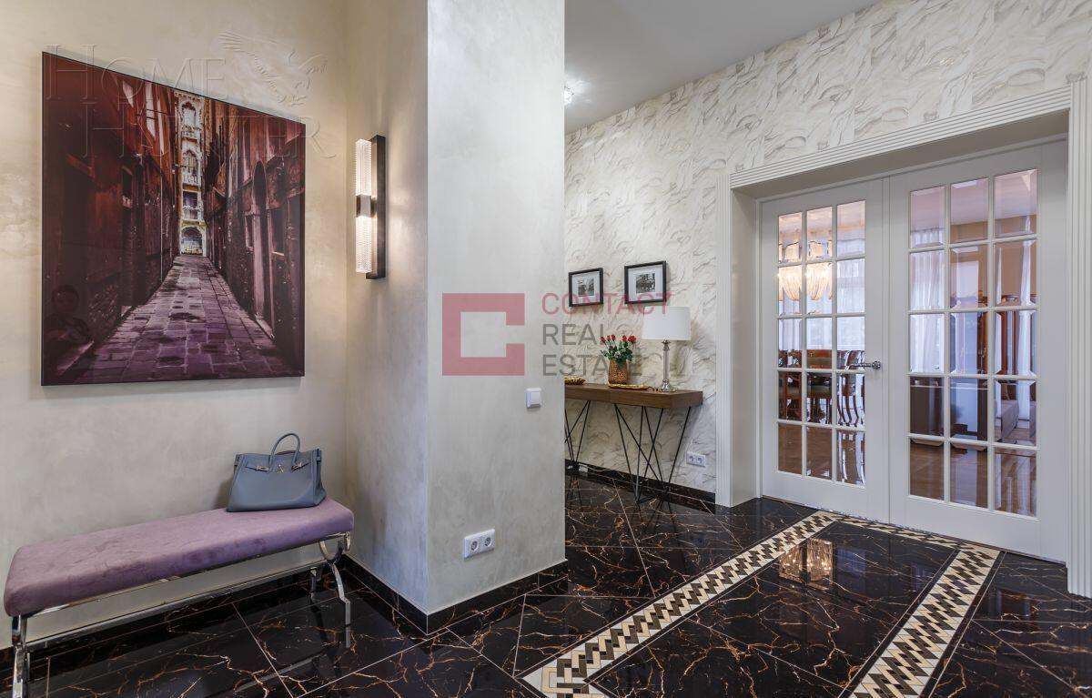 3-этажный таунхаус 364 м² с отделкой