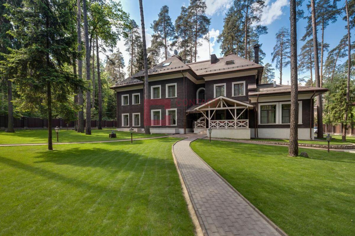 2-этажный коттедж 850 м² с отделкой