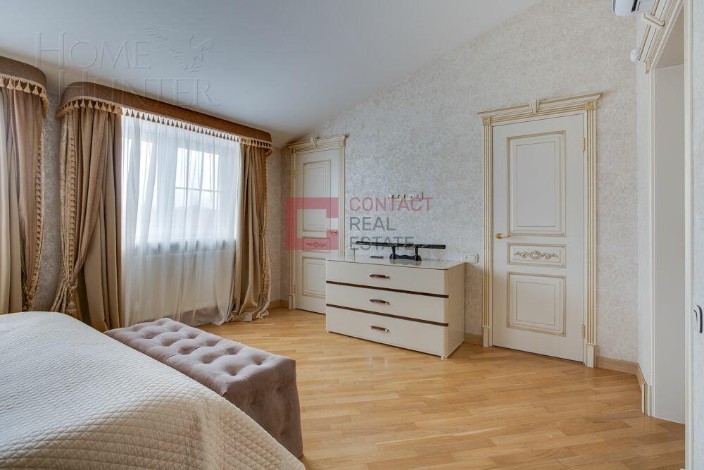 3-этажный таунхаус 300 м² с отделкой