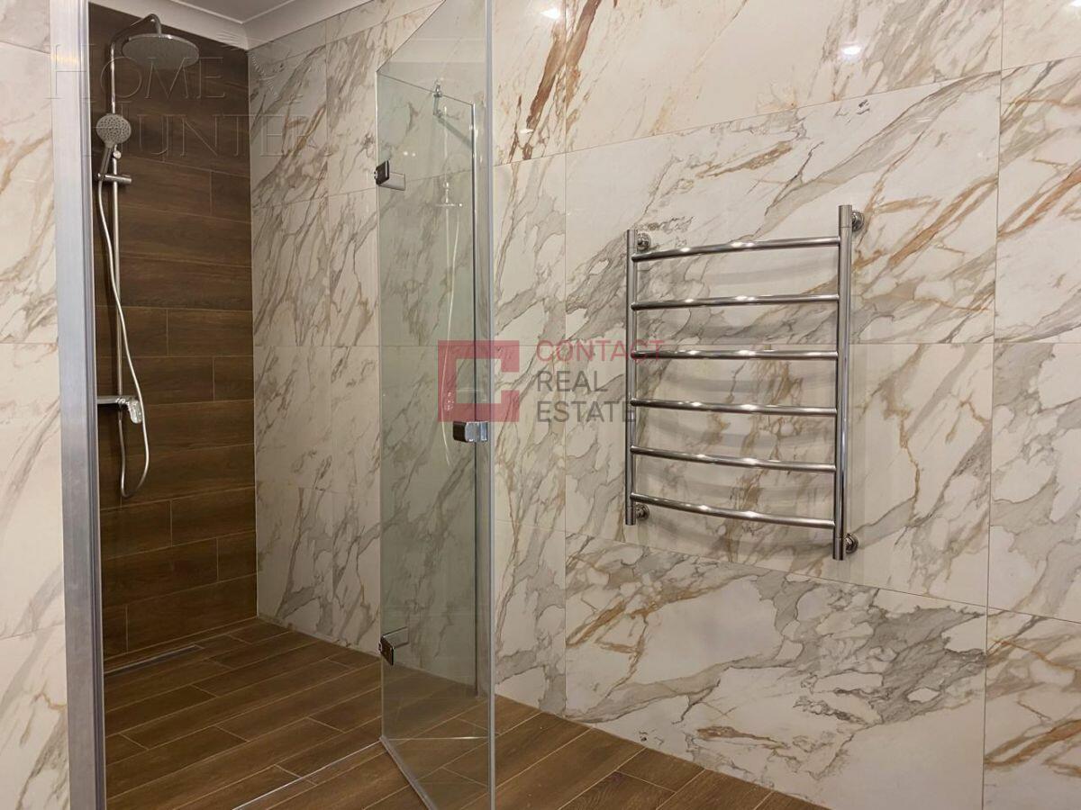 3-этажный коттедж 400 м² с отделкой