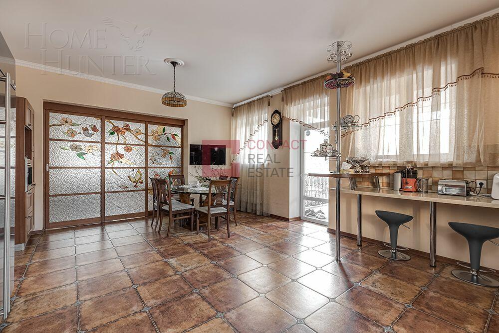 2-этажный коттедж 300 м² с отделкой