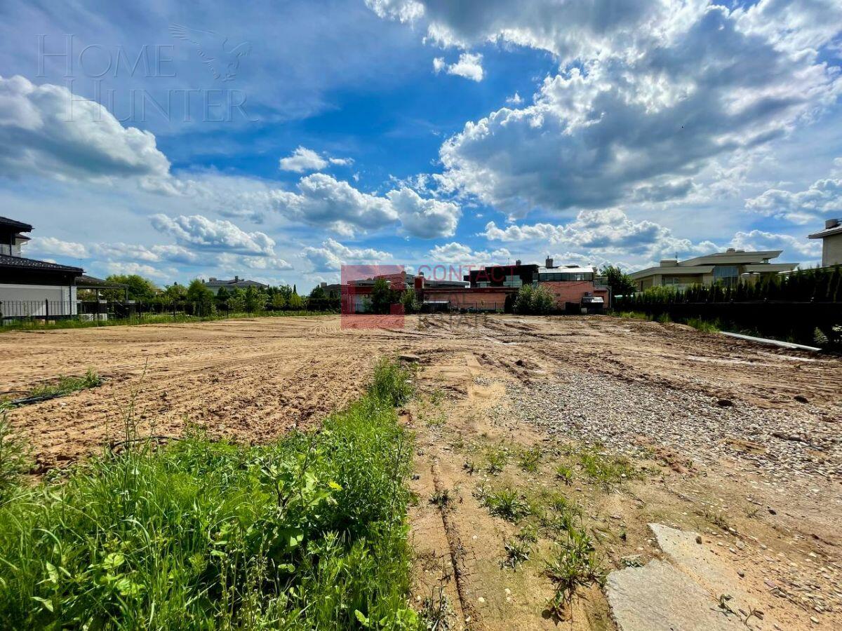 Участок 9 сот. в охраняемом поселке