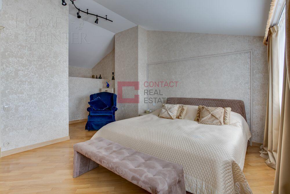 3-этажный таунхаус 300 м² с отделкой