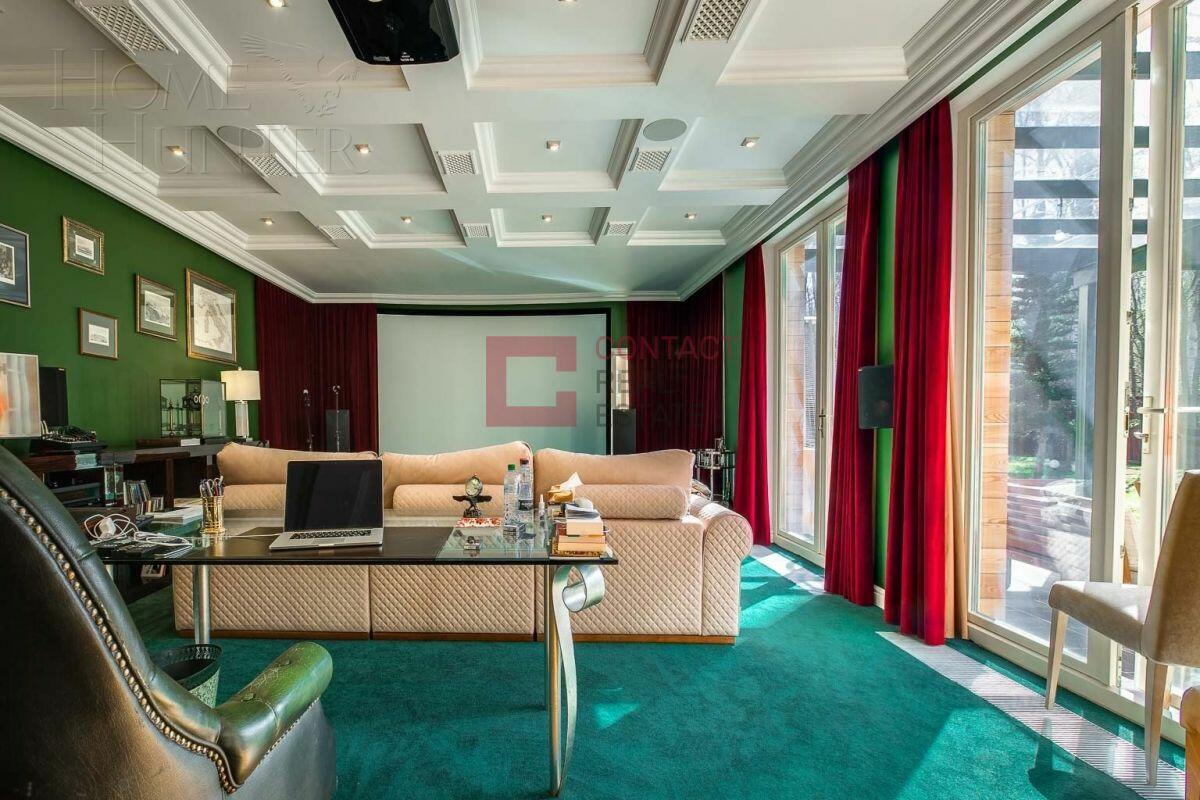 2-этажный коттедж 760 м² с отделкой