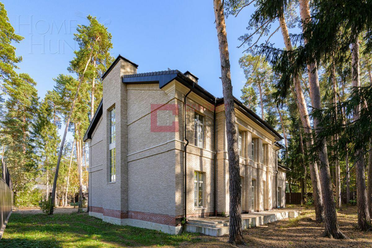 2-этажный коттедж 850 м² без отделки