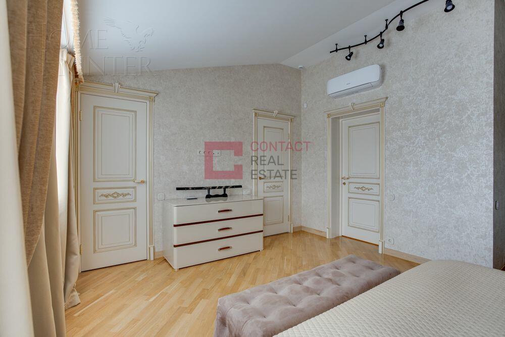 3-этажный таунхаус 300 м² с отделкой