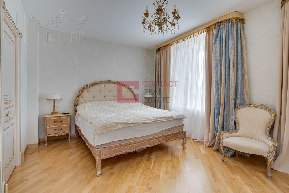 3-этажный таунхаус 300 м² с отделкой