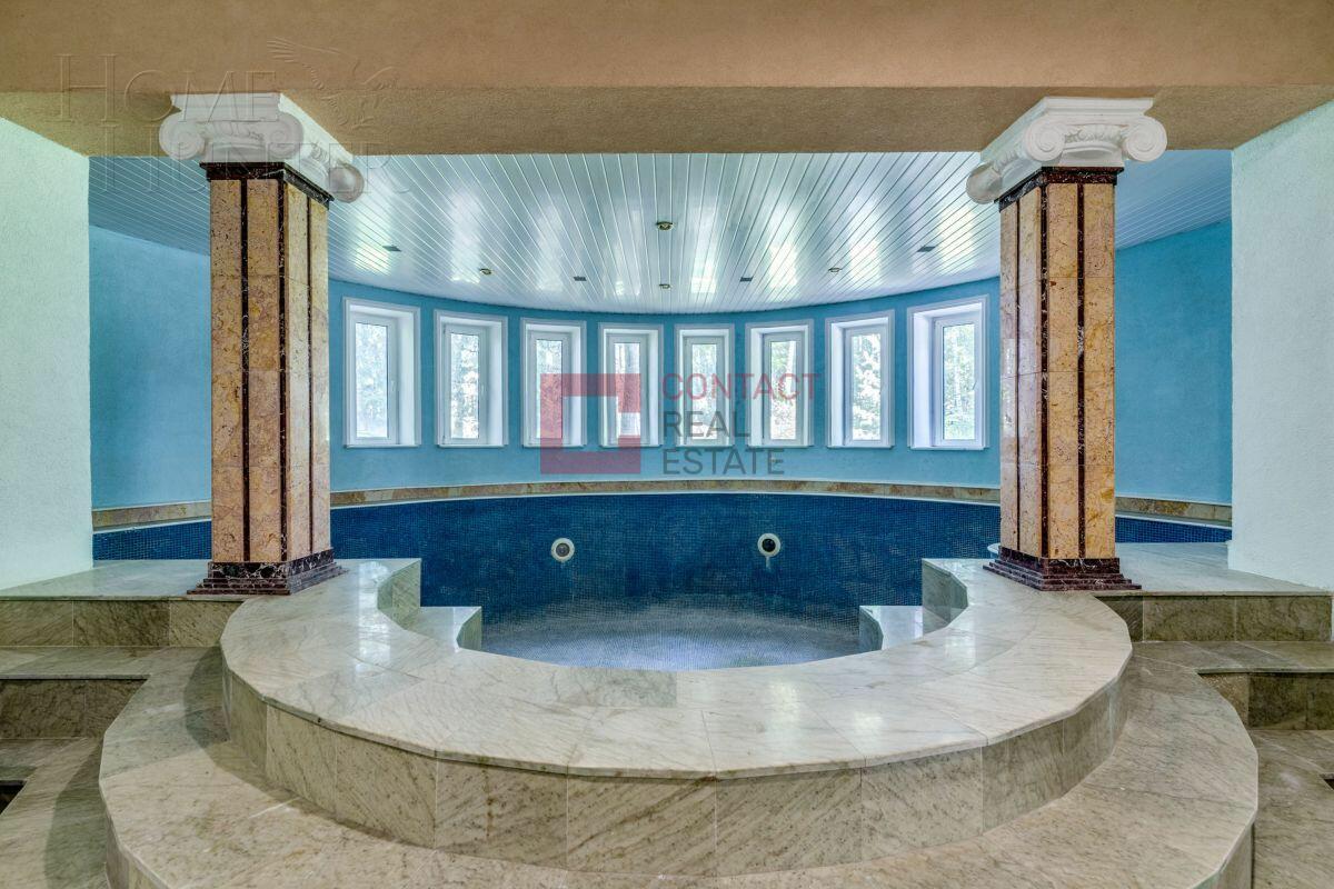 3-этажный коттедж 8 755 м² с отделкой