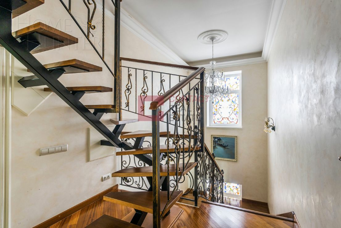 2-этажный коттедж 600 м² с отделкой