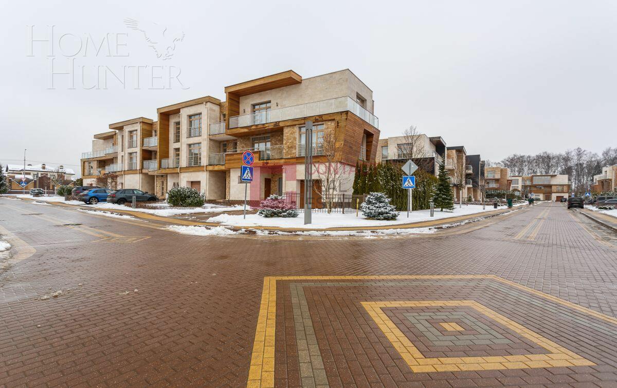 3-этажный таунхаус 364 м² с отделкой