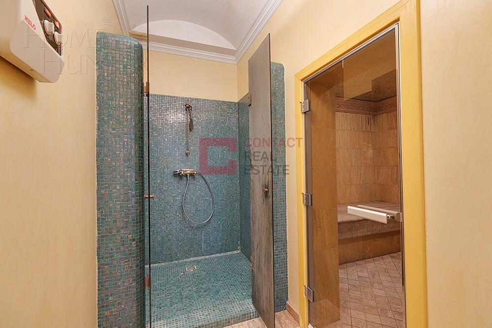 2-этажный коттедж 1 950 м² с отделкой