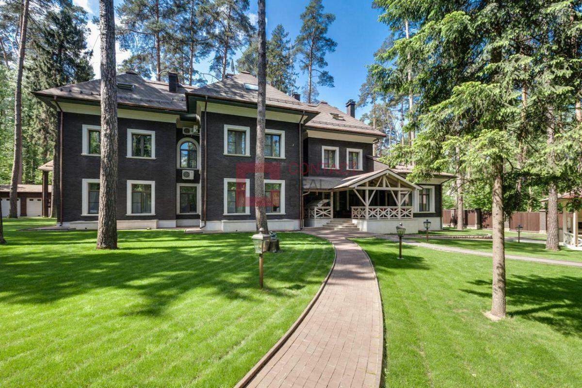 2-этажный коттедж 850 м² с отделкой