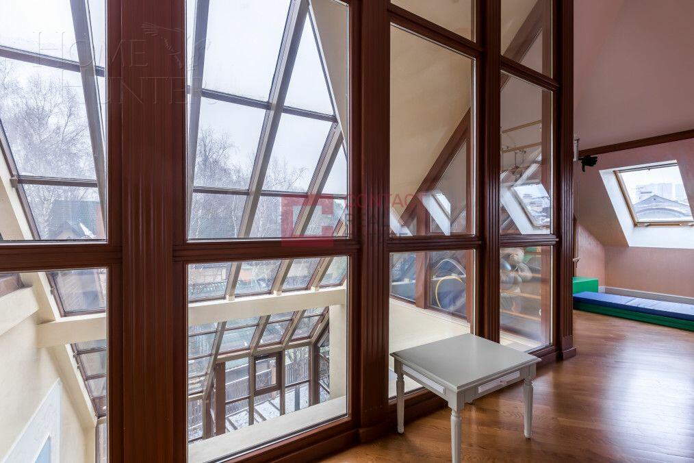 2-этажный коттедж 1 180 м² с отделкой