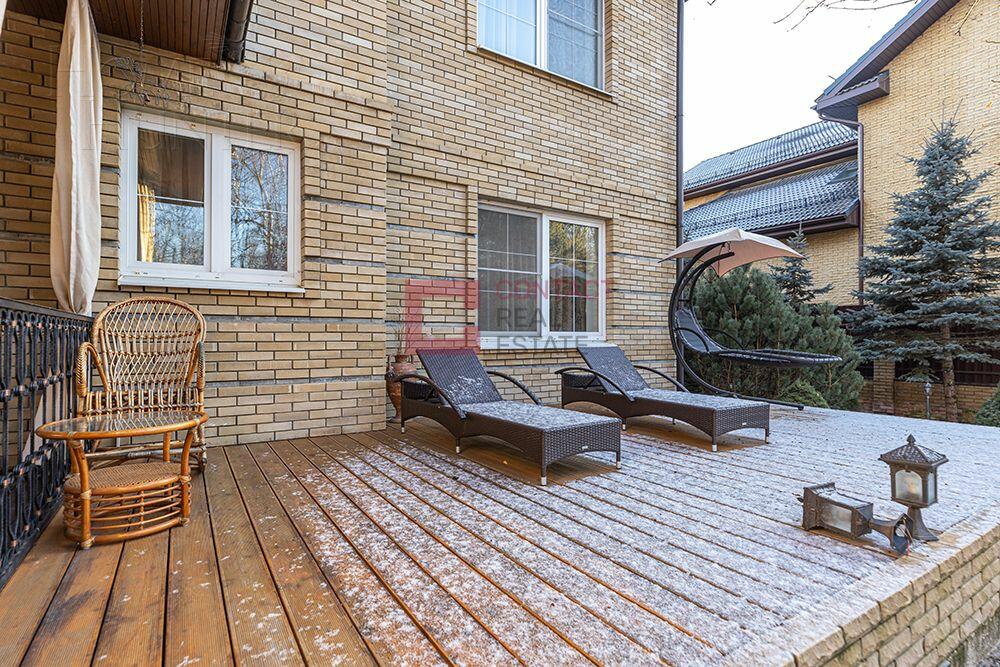 2-этажный коттедж 300 м² с отделкой