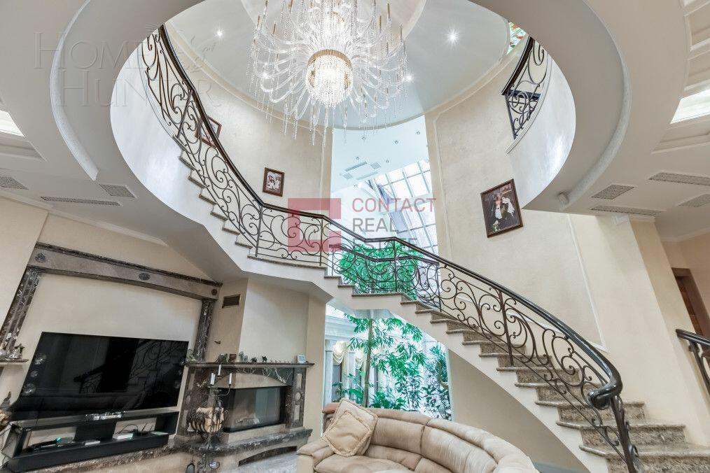 2-этажный коттедж 1 180 м² с отделкой