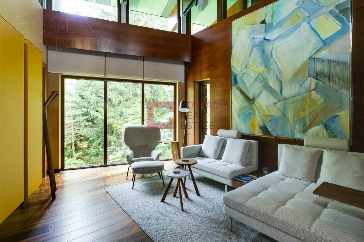 2-этажный коттедж 1 750 м² с отделкой