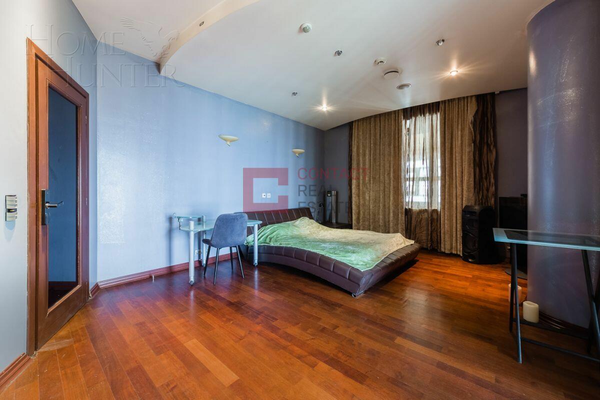 6-этажный коттедж 1 200 м² с отделкой