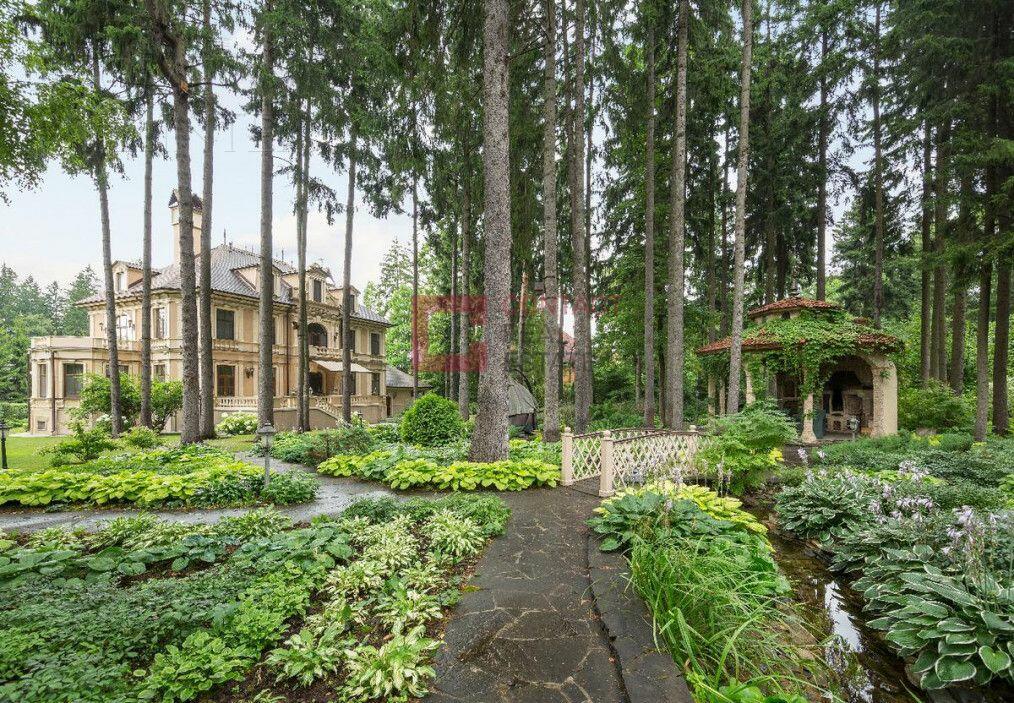 2-этажный коттедж 822 м² с отделкой