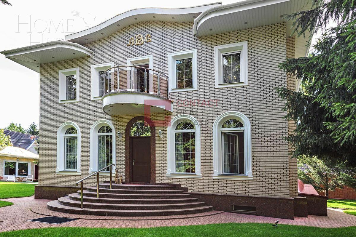 2-этажный коттедж 250 м² с отделкой