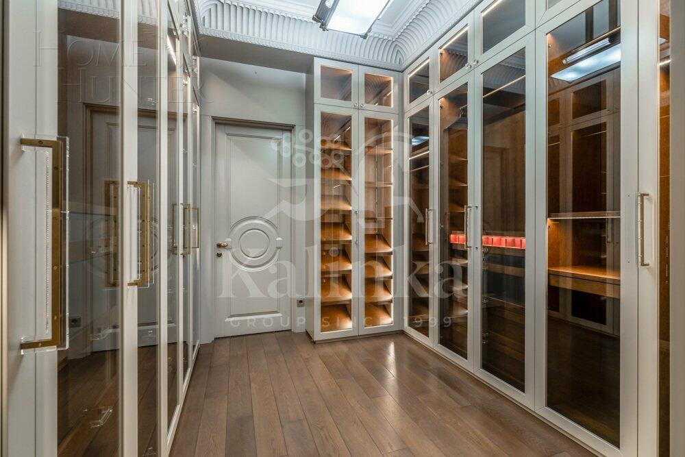 4-КОМН. КВАРТИРА С ОТДЕЛКОЙ 191 М² НА 3 ЭТАЖЕ