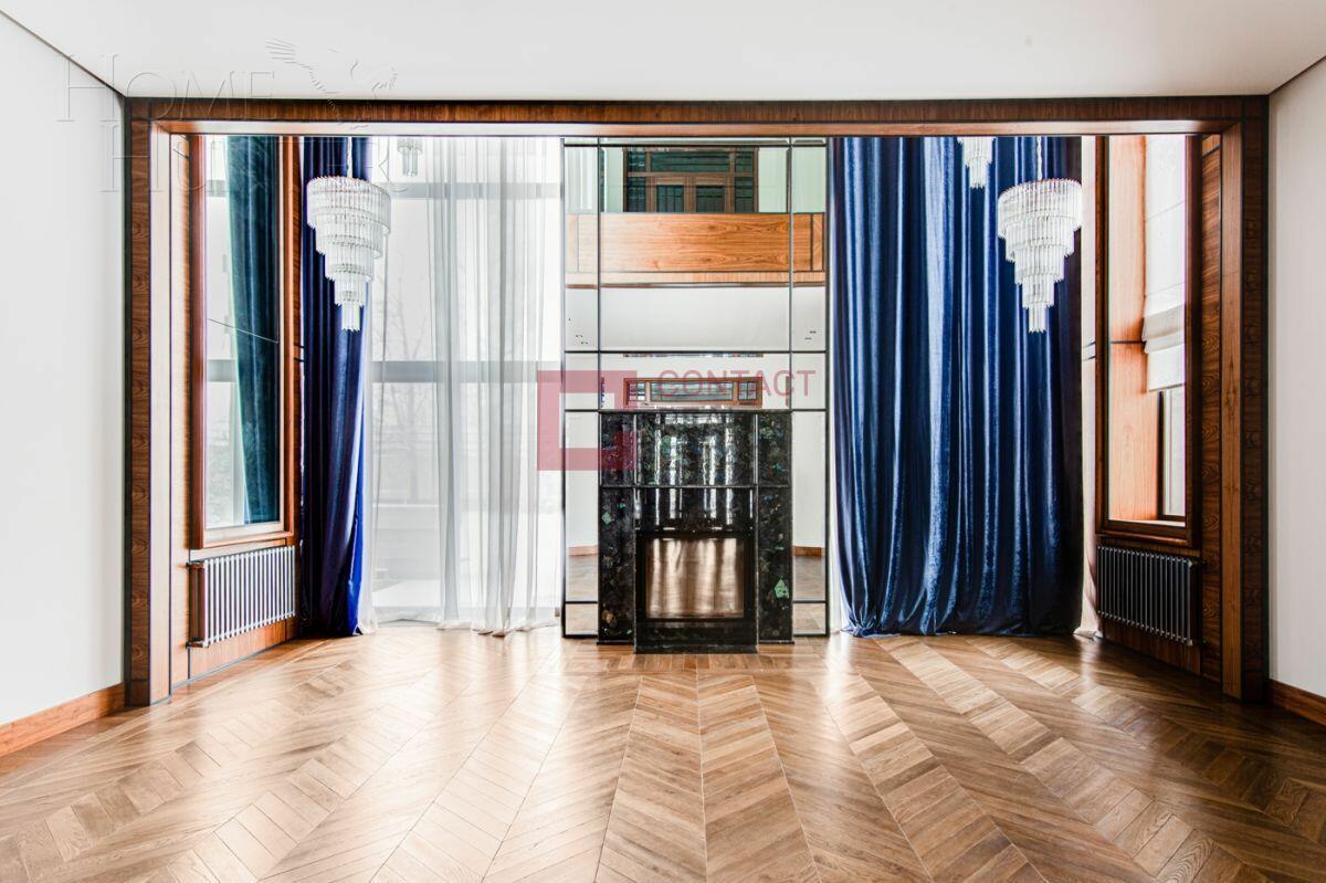 2-этажный коттедж 989.7 м² с отделкой