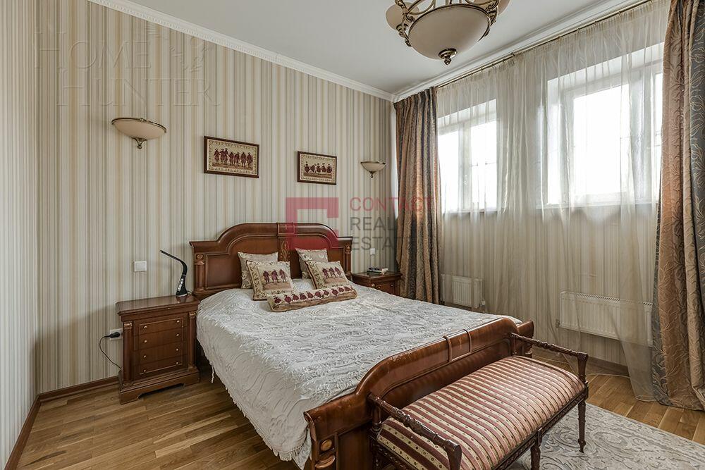 2-этажный коттедж 300 м² с отделкой