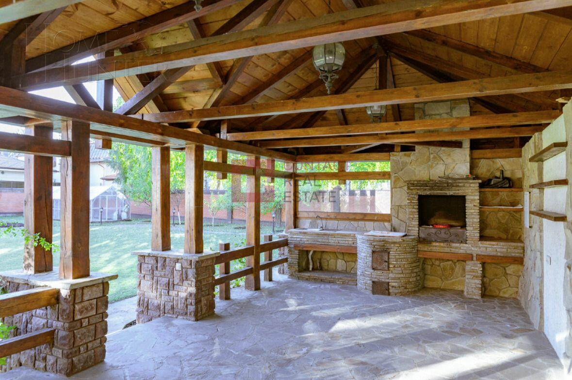 2-этажный коттедж 720 м² с отделкой