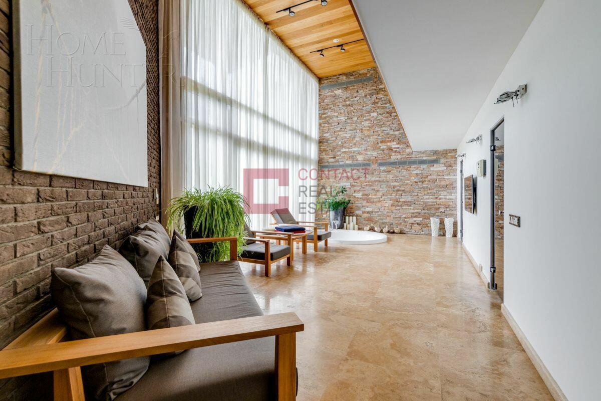 2-этажный коттедж 1 360 м² с отделкой