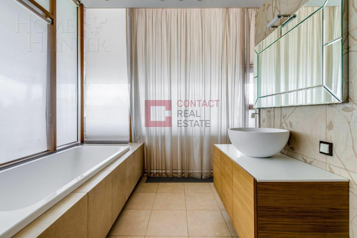 2-этажный коттедж 1 360 м² с отделкой