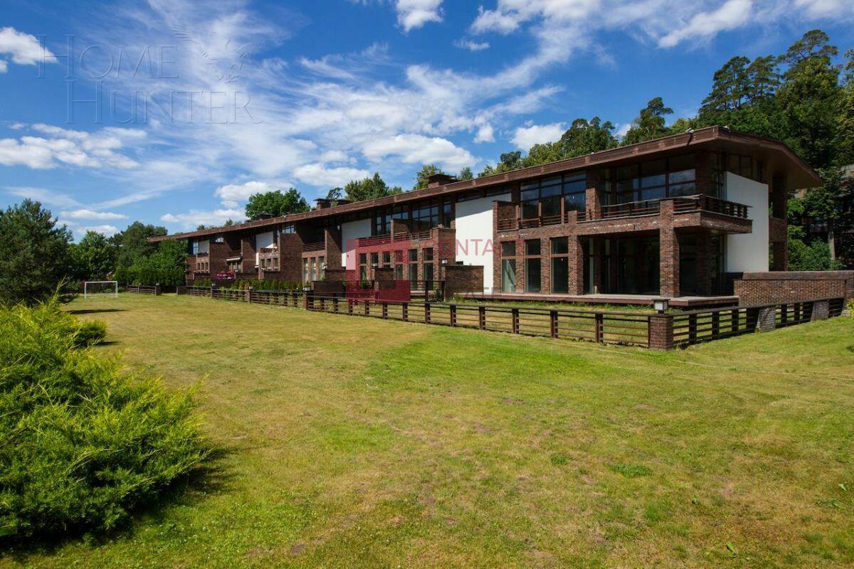 2-этажный таунхаус 360 м² с отделкой