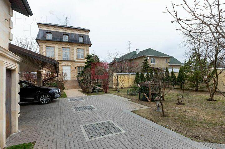 2-этажный коттедж 980 м² с отделкой