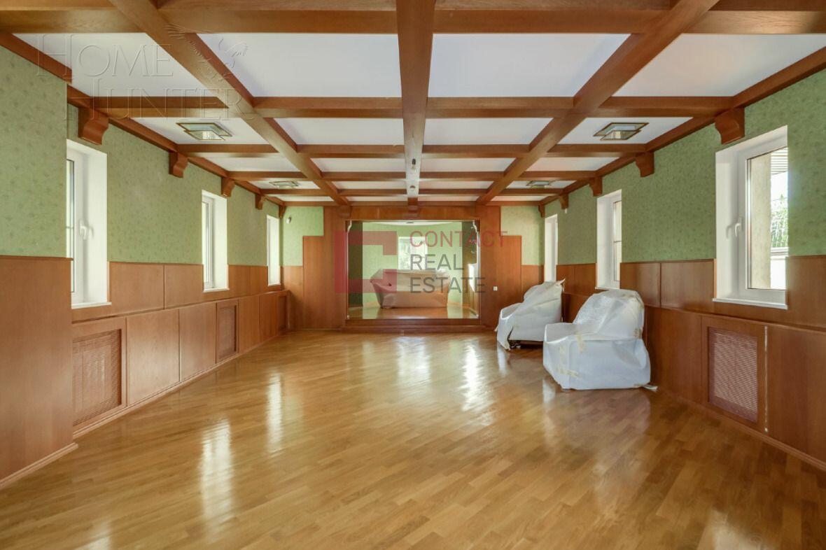 2-этажный коттедж 720 м² с отделкой