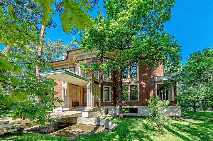 2-этажный коттедж 1 045 м² без отделки