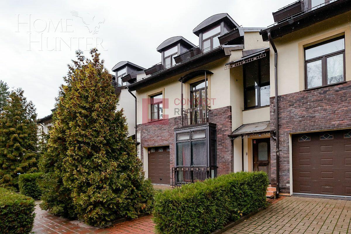 3-этажный таунхаус 350 м² с отделкой