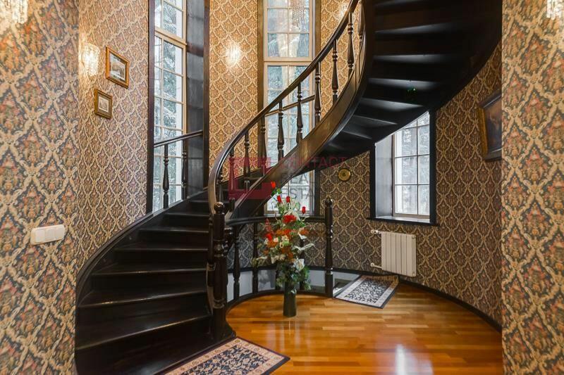 2-этажный коттедж 370 м² с отделкой