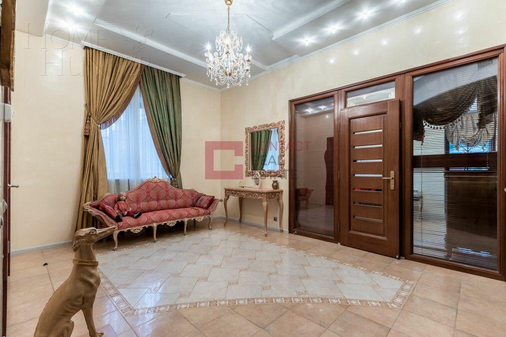 2-этажный коттедж 1 180 м² с отделкой