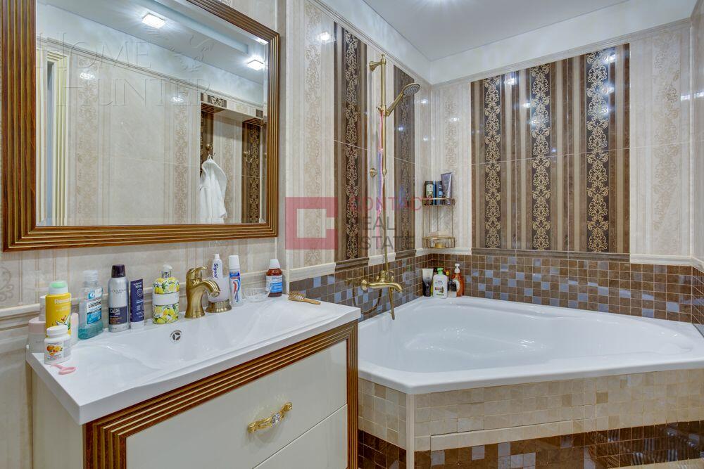 3-этажный таунхаус 300 м² с отделкой