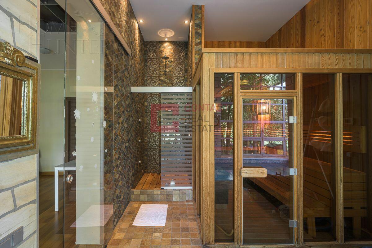 2-этажный коттедж 940 м² с отделкой