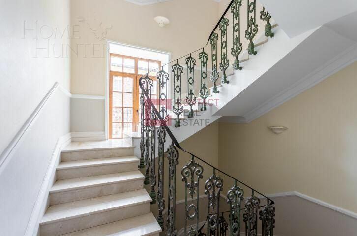 2-этажный коттедж 900 м² с отделкой