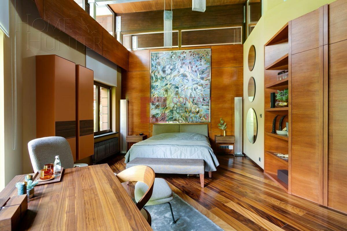 2-этажный коттедж 1 750 м² с отделкой