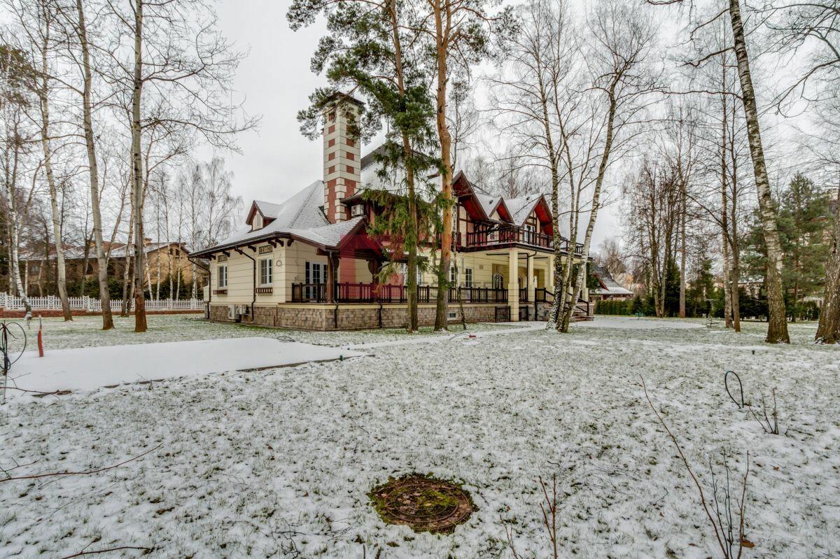 2-этажный коттедж 1 200 м² с отделкой