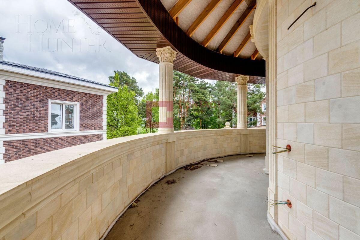 2-этажный коттедж 500 м² без отделки