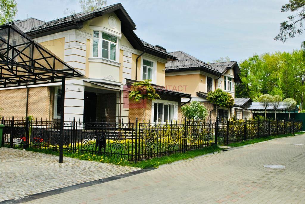 2-этажный коттедж 330 м² без отделки