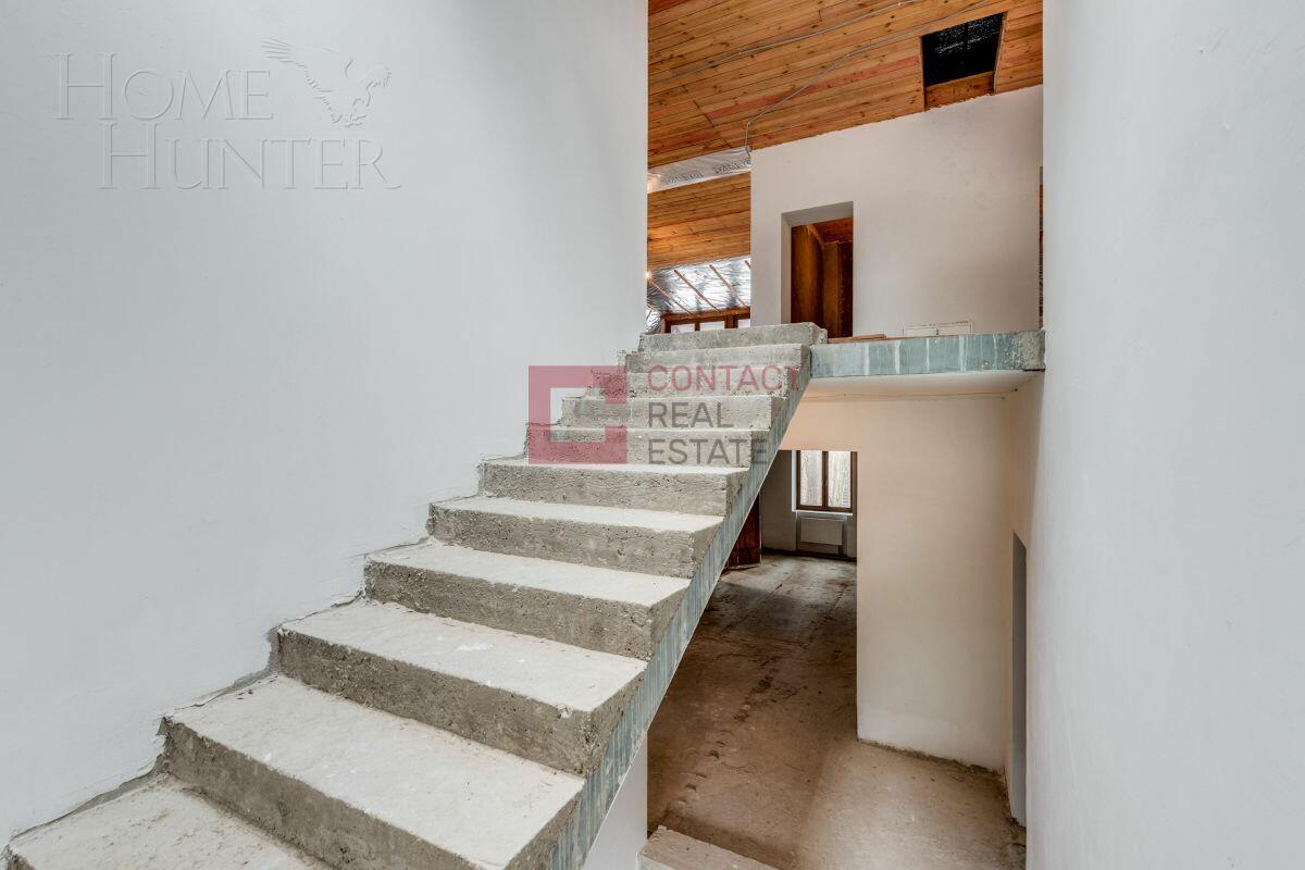 2-этажный коттедж 640 м² без отделки