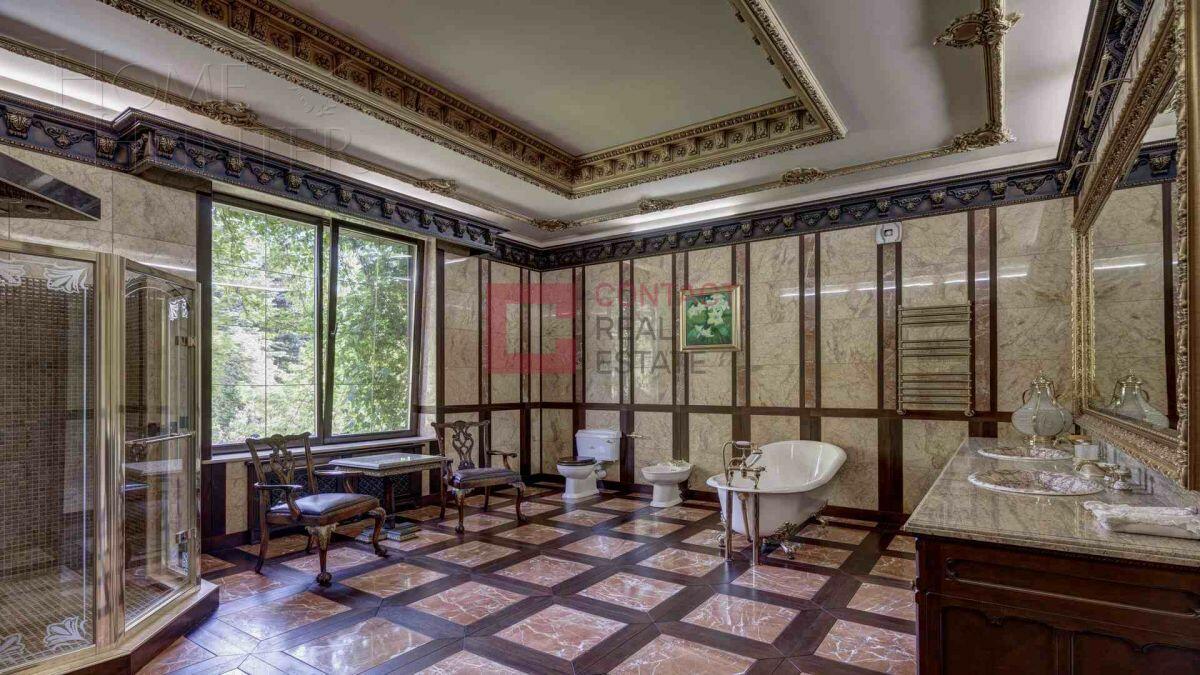 2-этажный коттедж 2 500 м² с отделкой